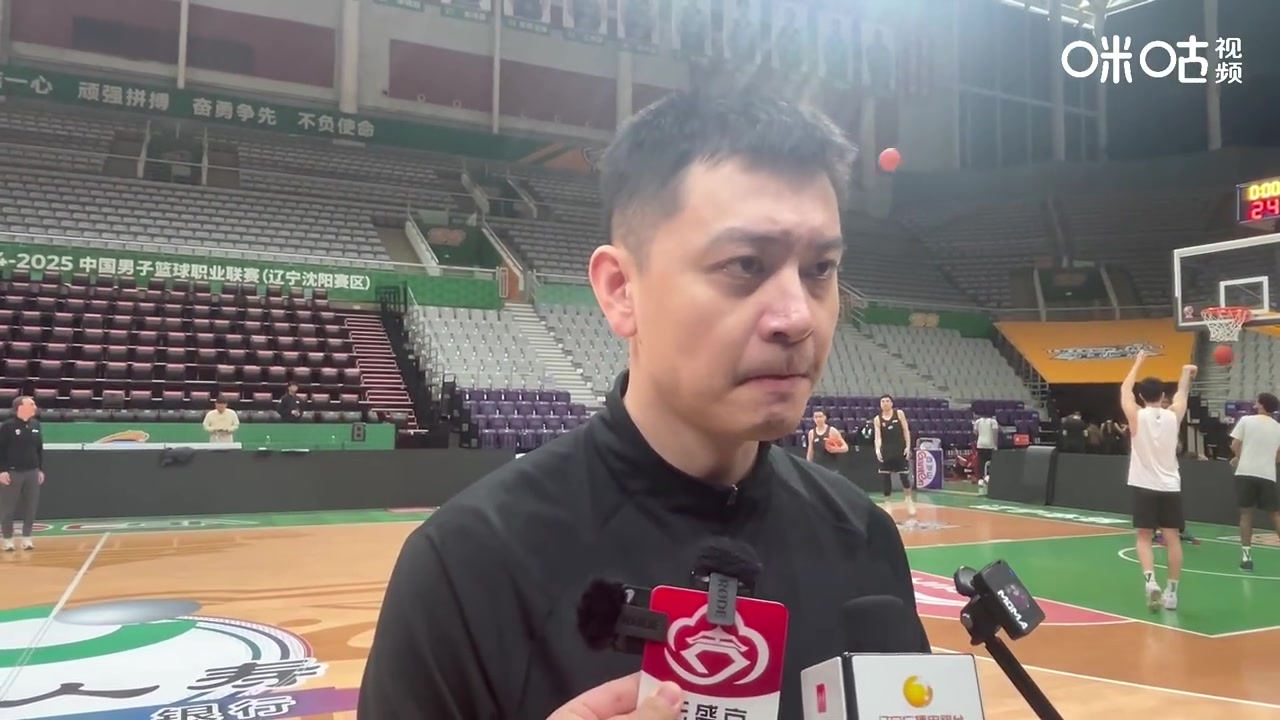 杨鸣：努力把士气调整到最佳 张镇麟将继续缺席今晚的比赛